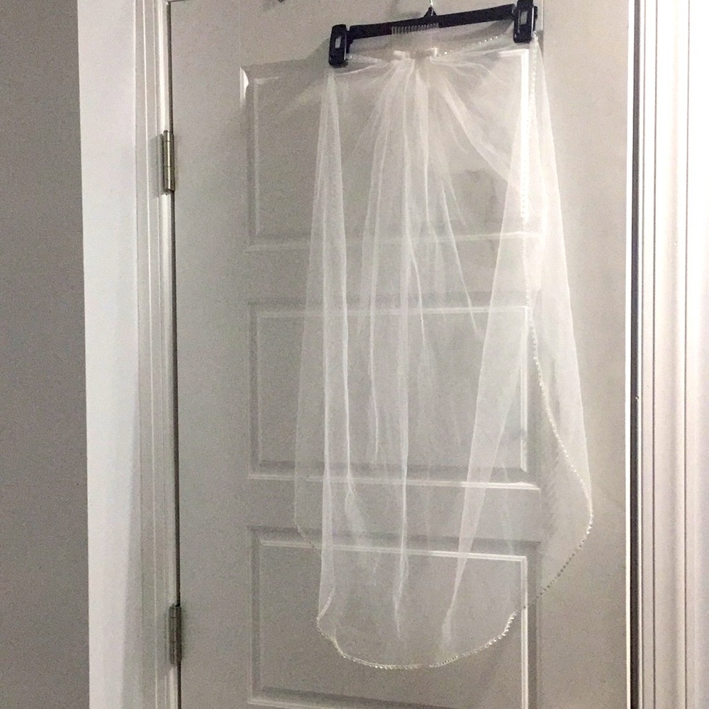 Short Bridal Veil
